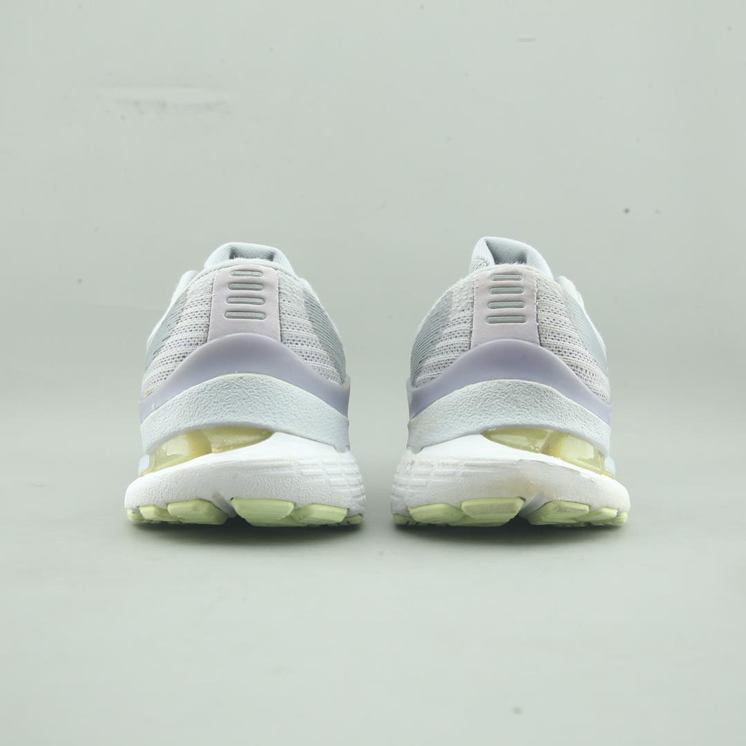 Asics Gel Kayano 28