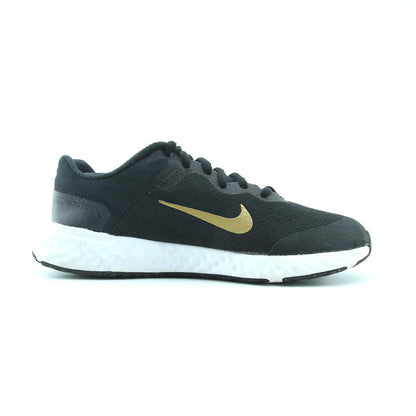 Nike Revolution 6