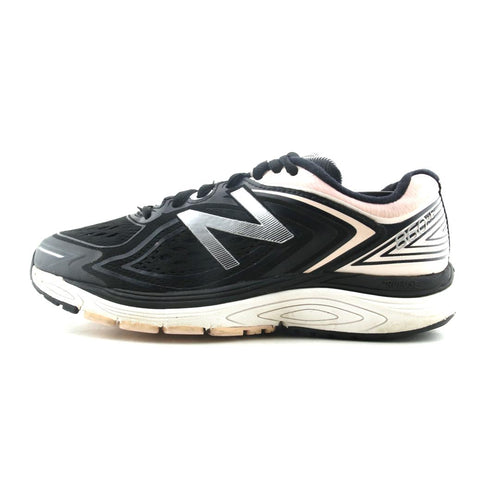 New Balance 860V8