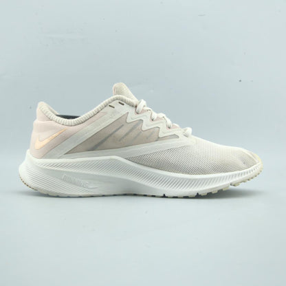Nike Quest 3