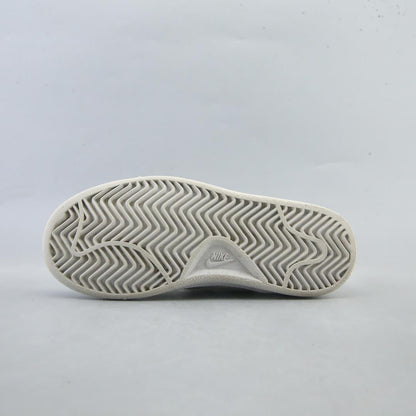 Nike Court Royale