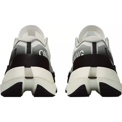 On Running Cloudboom Max White Black (W)